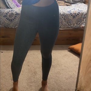 SO grey leggings!